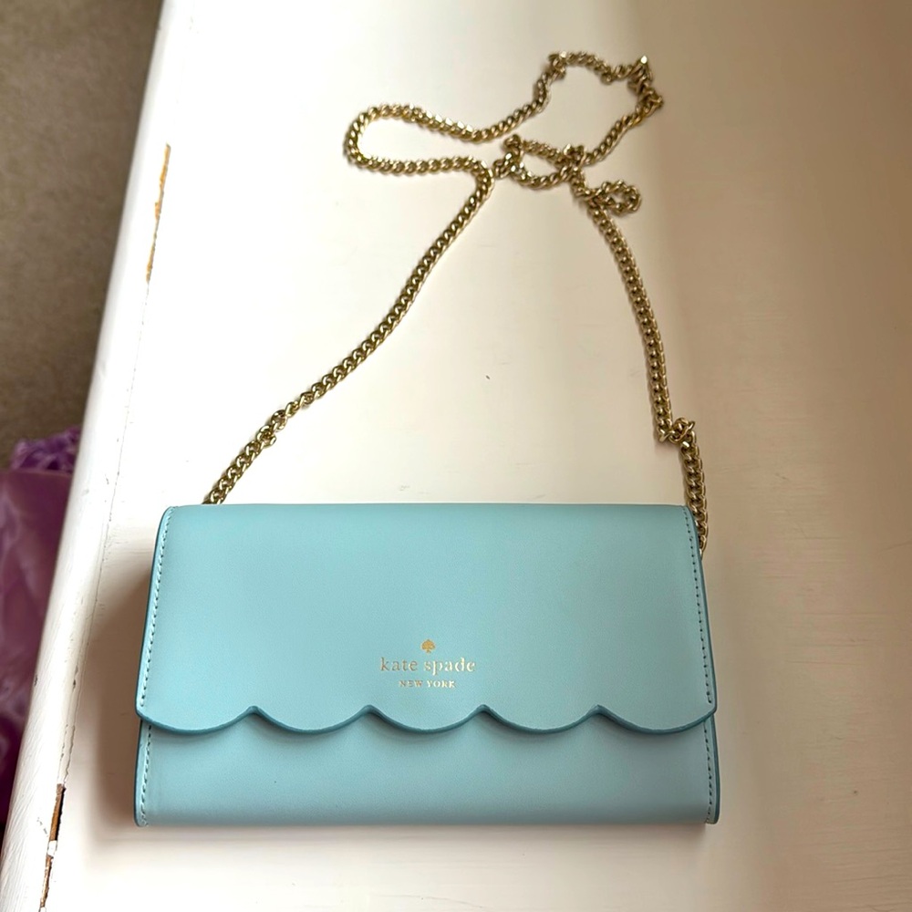 NWT Kate Spade Wallet on Chain!